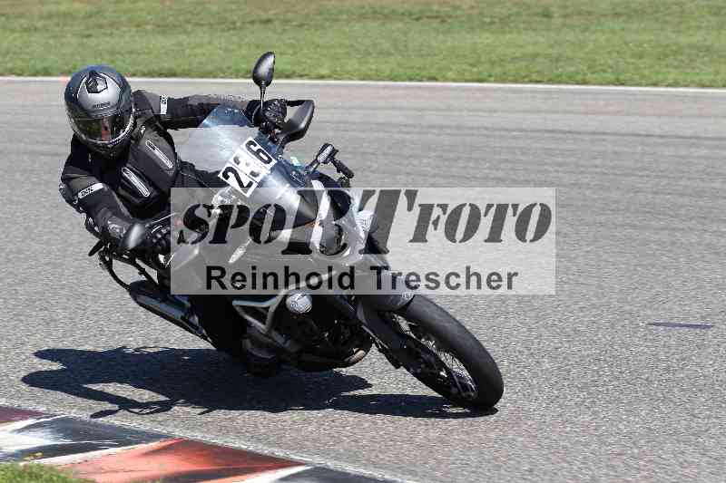 /43 08.08.2025 Discover the Bike ADR/Bike 1 gruen/236